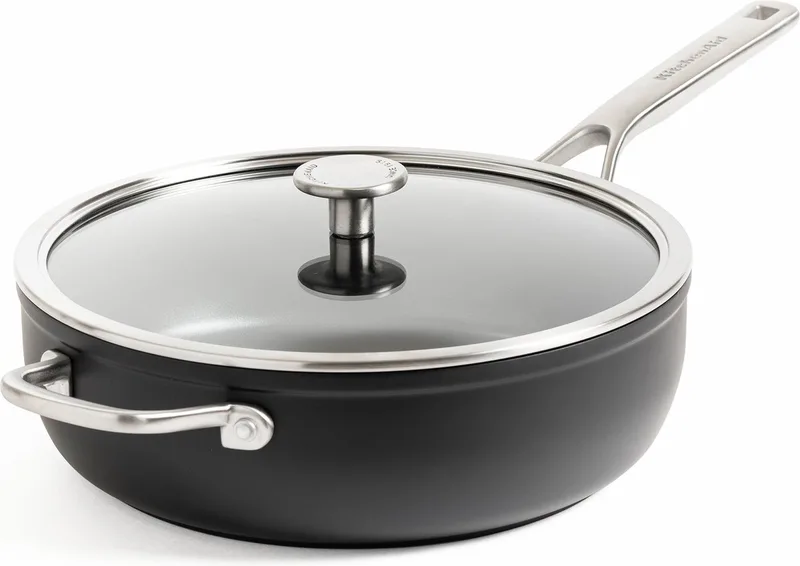 Forged Hardened Hapjespan 28cm - PFAS-vrije antikleeflaag - Hapjespan inductie - Keramische pan - Ovenbestendig tot 160°C - Koudgrepen - Met glazen deksel - Zwart by KitchenAid in Black – product photo 1 of 5