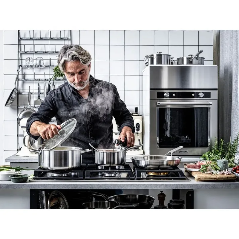 Multi-Ply RVS Steelpan - ø18 cm - 2,1L - met glazen deksel - inductie - PFAS-vrij de KitchenAid en Argent – photo produit 5 sur 5