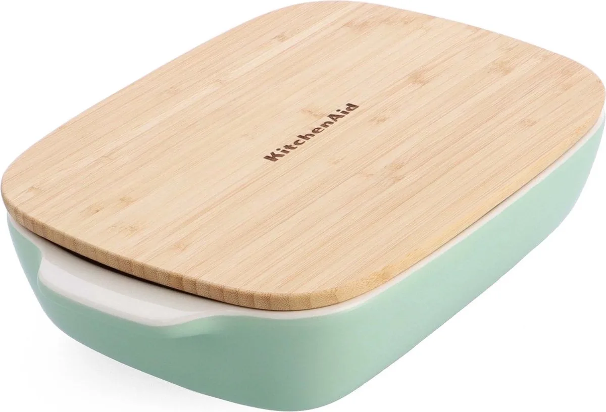 Ovenschaal incl bamboe deksel - Large: 3,8L - magnetron- en ovenbestendig tot 260°C zonder deksel - Pistache groen van KitchenAid in Pistachio – productfoto