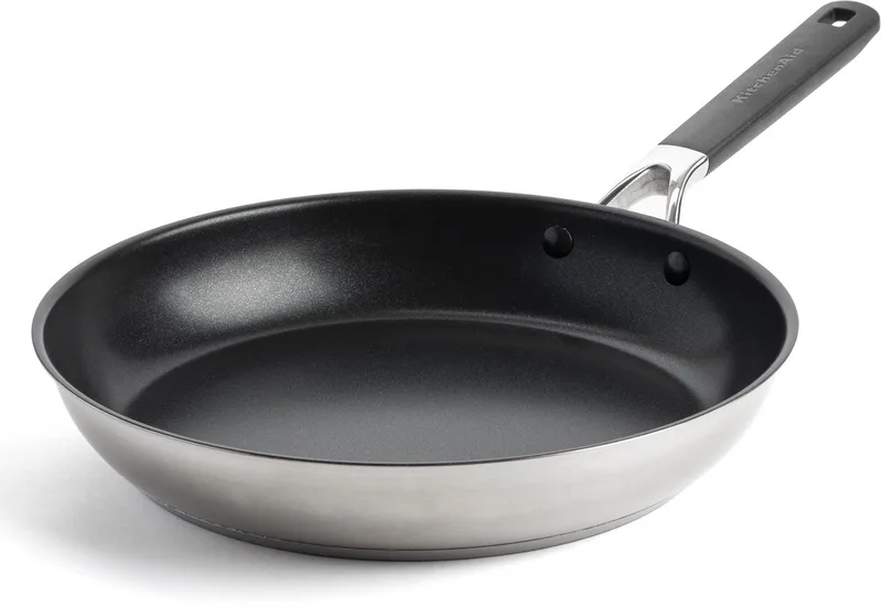 Stainless Steel Koekenpan 28cm - PFAS-vrije antikleeflaag - Koekenpan inductie - Keramische pan - Ovenbestendig tot 160°C - Koudgrepen - Zilver de KitchenAid en Argent – photo produit 1 sur 5