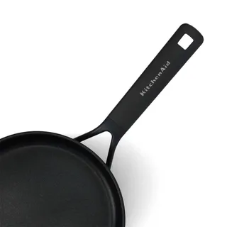 Steelpan Classic Forged - ø 16 cm / 1.5 liter - keramische anti-aanbaklaag by KitchenAid in Black – product photo 4 of 4