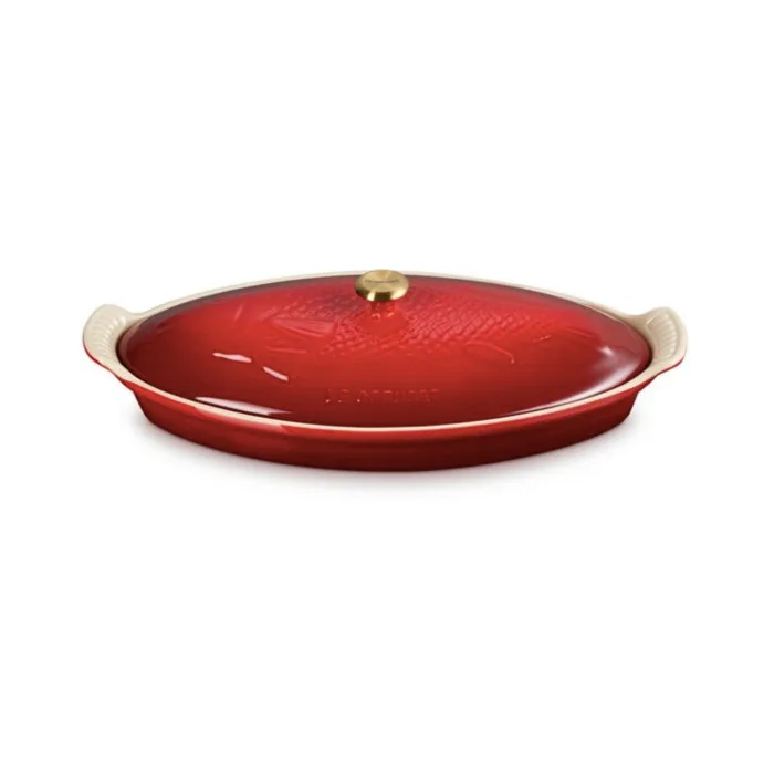 Aardewerk - Ovenschaal Vis Heritage 34cm Kersenrood van Le Creuset – productfoto