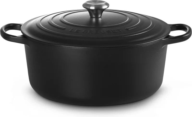 Braadpan Signature Mat – Ø 30 cm / 8,1 Liter – Grote Ronde Gietijzeren Stoofpan – Mat Zwarte Emaille – Voor Grote Porties, Soepen en Braden – Geschikt voor Inductie, Oven en Alle Warmtebronnen från Le Creuset i Svart – produktbild 1 av 4