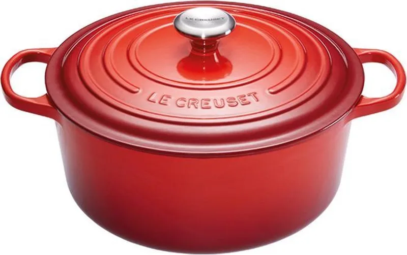 Braadpan Signature – Ø 30 cm / 8,1 Liter – XL Ronde Gietijzeren Braadpan – In Iconisch Rood – Voor Grote Gezinsgerechten en Langzaam Garen – Oven- en Inductiegeschikt – Tijdloos Frans Design van Le Creuset in Kersenrood – productfoto