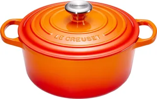 Braadpan Signature Oranjerood – Ø 22 cm / 3,3 Liter – Middelgrote Gietijzeren Stoofpan – Voor Soepen, Stoofschotels of Braden – Met Vuurvaste Oranje Emaille – Oven- en Inductiegeschikt – Tijdloos Frans Design by Le Creuset in Oranje Rood – product photo 1 of 4