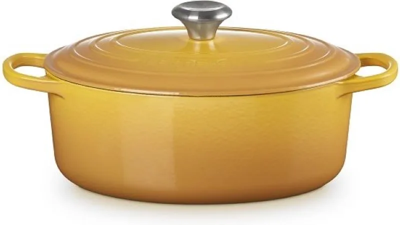 Braadpan Signature Ovaal – Ø 31 cm / 6,3 Liter – Grote Gietijzeren Stoofpan – In Warme Gouden Geeltint – Ovale Vorm Voor Braadstukken of Grote Porties – Voor Inductie, Oven en Alle Warmtebronnen de Le Creuset en Nectar – photo produit