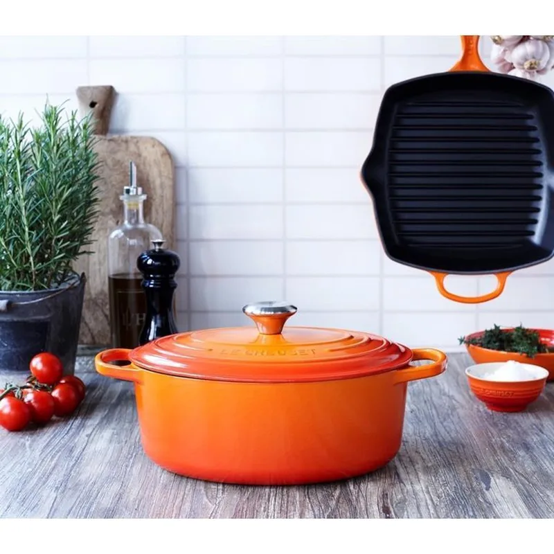 Braadpan Signature - Ovaal - Oranjerood - Ø 31 cm / 6,3L - Geëmailleerd Gietijzer - Perfect voor Stoofschotels, Braadgerechten en Grote Porties by Le Creuset in Oranje Rood – product photo