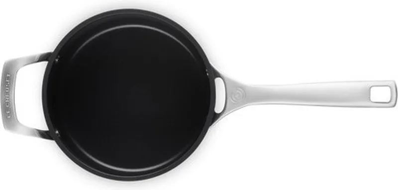 Essential Keramische Steelpan 16 cm von Le Creuset in Schwarz – Produktfoto