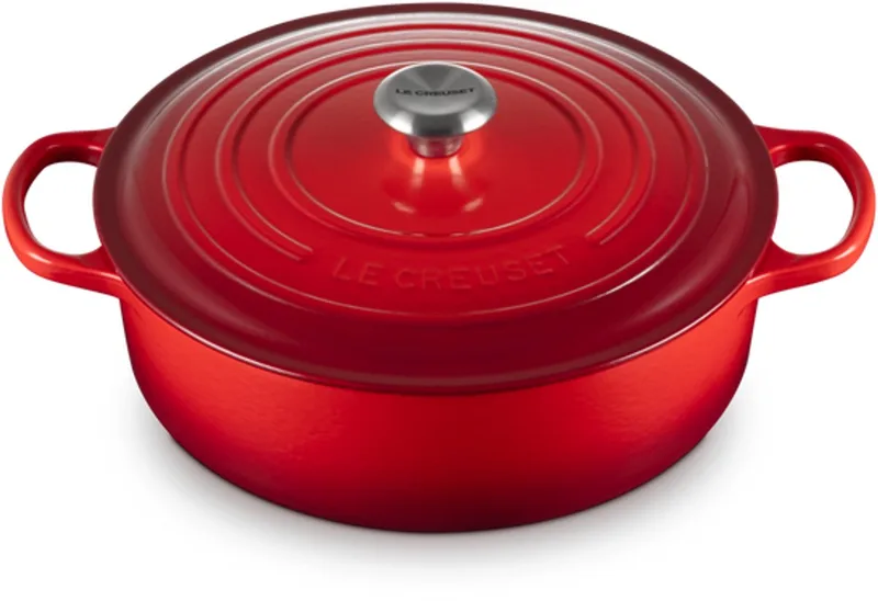 Gietijzeren Lage Braadpan 30 cm - Inductie - 6,2 L by Le Creuset in Kersenrood – product photo