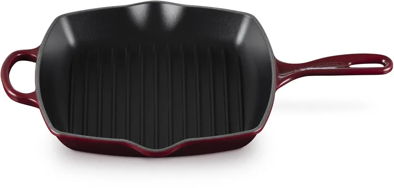 Grillpan Signature - 26 x 26 cm - Geëmailleerde Anti-aanbaklaag - Duurzaam, Vaatwasserbestendig en Perfect voor Gezond Grillen en Bakken by Le Creuset in Garnet – product photo