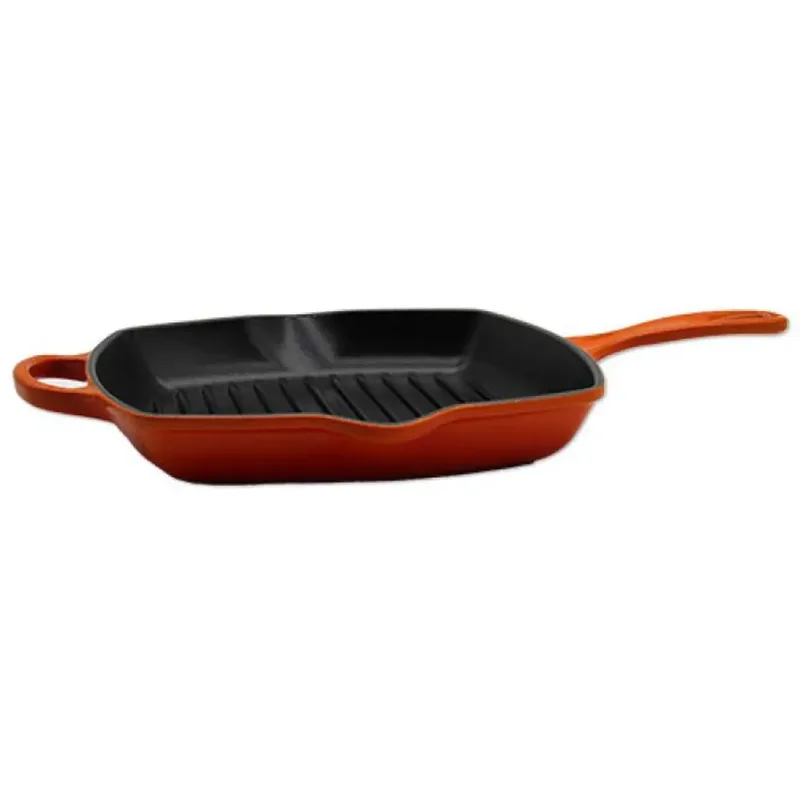 Grillpan Signature - 26 x 26 cm - Geëmailleerde Anti-aanbaklaag - Geschikt voor Alle Warmtebronnen, inclusief Inductie - Vaatwasserbestendig - Levenslange Garantie by Le Creuset in Oranjerood – product photo 2 of 3
