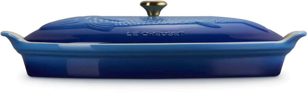 Heritage - Ovenschaal 'Vis -' in Aardewerk Azure - Ovaal - 34cm van Le Creuset in Blauw – productfoto