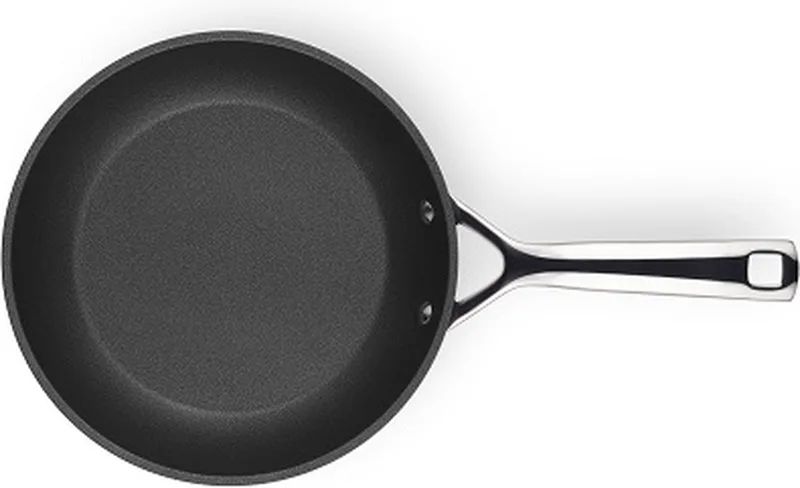 Koekenpan Les Forgées TNS - ø 22 cm - standaard anti-aanbaklaag by Le Creuset in Black – product photo 1 of 5