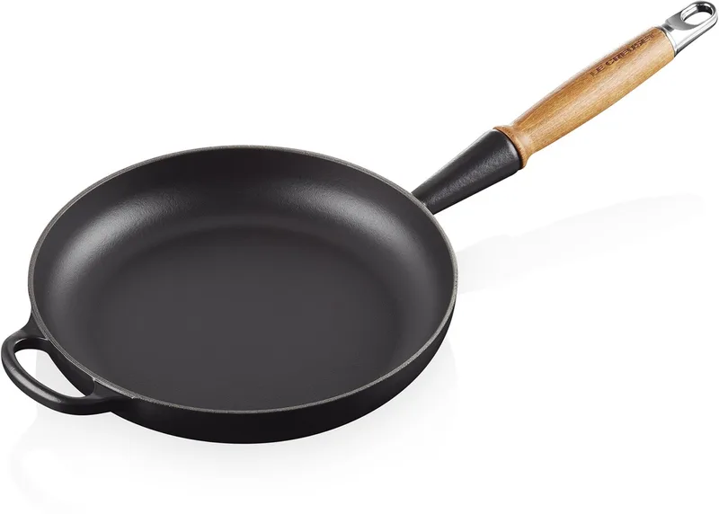 Koekenpan Signature - Mat - Ø 24 cm - Geëmailleerde Anti-aanbaklaag - Geschikt voor Alle Warmtebronnen, inclusief Inductie - Vaatwasserbestendig - Levenslange Garantie by Le Creuset in Black – product photo