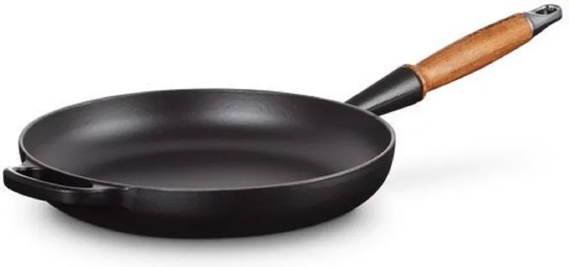 Koekenpan Signature - Mat - Ø 26 cm - Geëmailleerde Anti-aanbaklaag - Geschikt voor Alle Warmtebronnen, inclusief Inductie - Vaatwasserbestendig - Levenslange Garantie by Le Creuset in Black – product photo