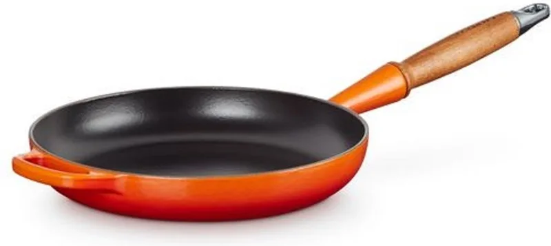 Koekenpan Signature Oranjerood - ø 26 cm / 2 Liter - Geëmailleerde anti-aanbaklaag by Le Creuset in Oranje Rood – product photo