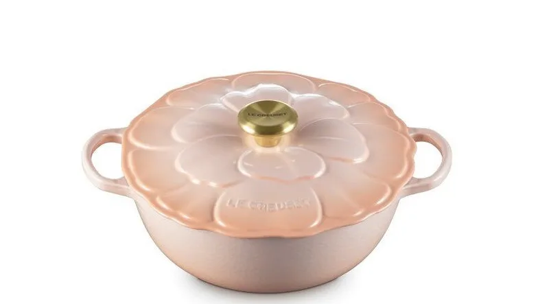 La Marmite Blume aus Gusseisen 26 cm 4,1 L Peche von Le Creuset – Produktfoto