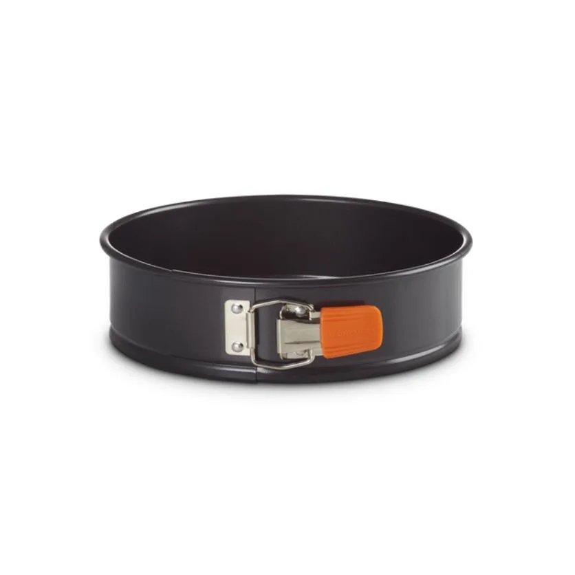 NEW Patiliss - Springvorm 26cm Zwart by Le Creuset – product photo