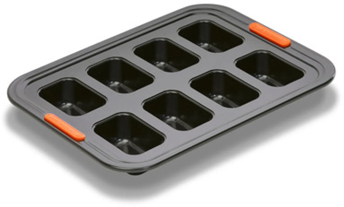Patiliss - Bakvorm voor 8 cakejes von Le Creuset in Schwarz – Produktfoto