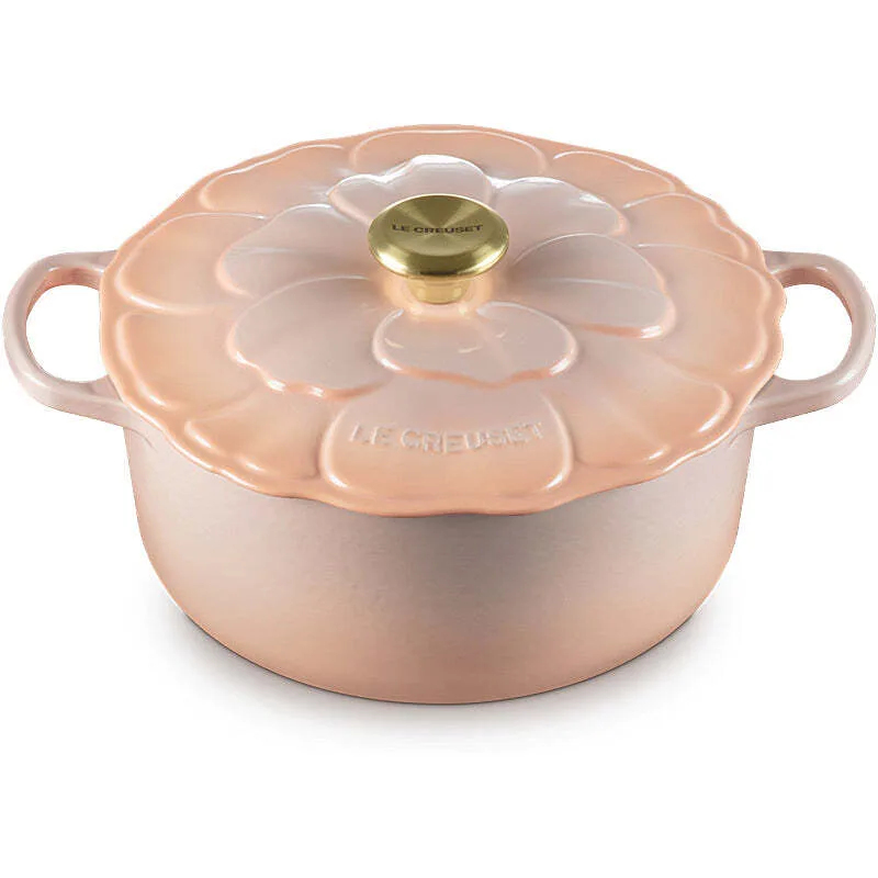 Runder Bräter aus Gusseisen, 26 cm, 5,3 L, Pfirsich von Le Creuset – Produktfoto