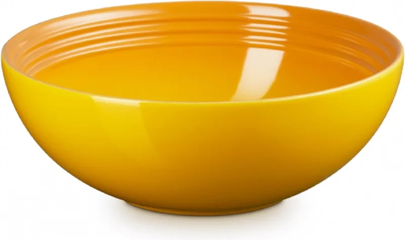Saladeschaal - Nectar - ø 24 cm / 2.2 liter by Le Creuset in Yellow – product photo
