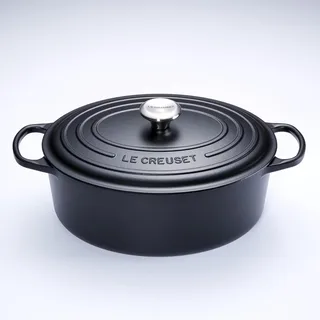 Signature - Braadpan - Ovaal - 35 cm - 8,9 L - Inductie by Le Creuset in Mat Zwart – product photo 1 of 5