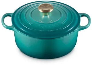 Ronde stoofpan Signature Collection van gietijzer, in verschillende formaten van Le Creuset in Blauw – productfoto 1 van 6