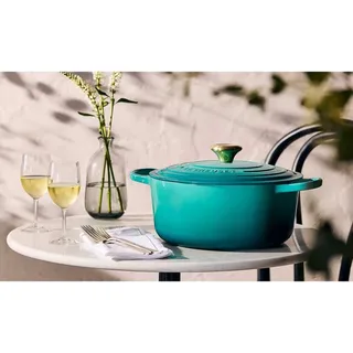 Ronde stoofpan Signature Collection van gietijzer, in verschillende formaten van Le Creuset in Blauw – productfoto 6 van 6