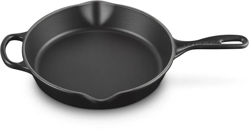 Signature Hoge Ronde Skillet Ø 26cm 2,0L de Le Creuset en Mat Zwart – photo produit