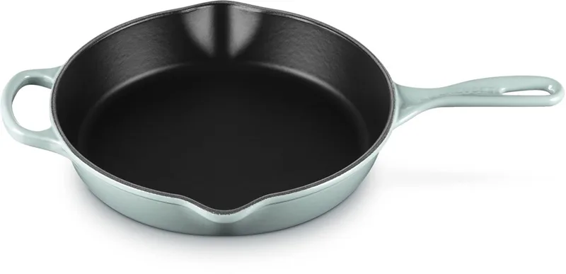 Signature Hoge Ronde Skillet Ø 26cm 2,0L by Le Creuset in Sea Salt – product photo