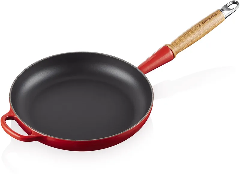 Signature Koekenpan 24 cm by Le Creuset in Kersenrood – product photo