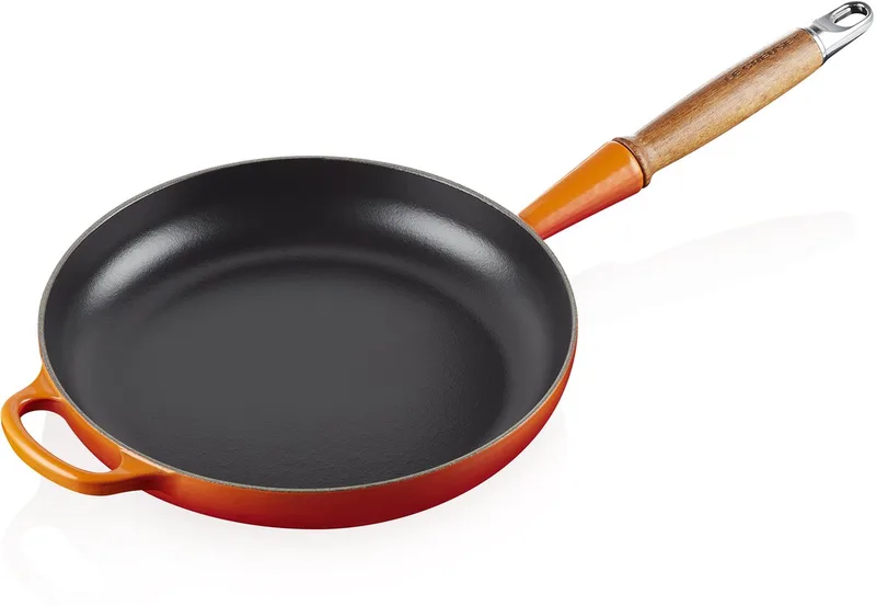Signature Koekenpan met houten handvat Ø 26cm 2,0L de Le Creuset en Oranjerood – photo produit