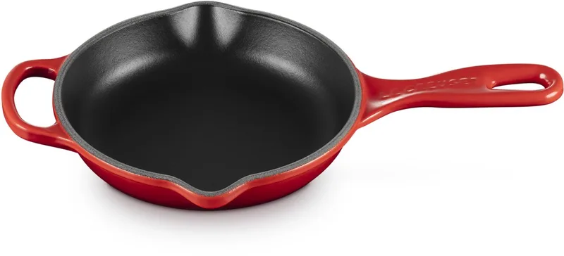 Signature Ronde Skillet Ø 16cm by Le Creuset in Kersenrood – product photo
