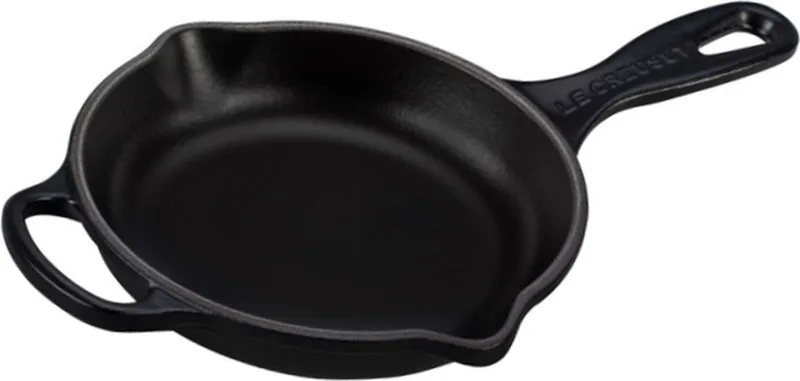 Skillet Signature - Mat - Ø 16 cm - Geëmailleerde Anti-aanbaklaag - Geschikt voor Alle Warmtebronnen, inclusief Inductie - Vaatwasserbestendig - Levenslange Garantie de Le Creuset en Noir – photo produit