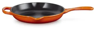 Skillet Signature - Ø 23 cm - Geëmailleerde Anti-aanbaklaag - Geschikt voor Alle Warmtebronnen, inclusief Inductie - Vaatwasserbestendig - Levenslange Garantie van Le Creuset in Oranjerood – productfoto 1 van 3