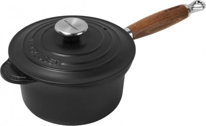 Steelpan met deksel - Tradition - ø 18 cm / 1.8 liter von Le Creuset in Mat Zwart – Produktfoto