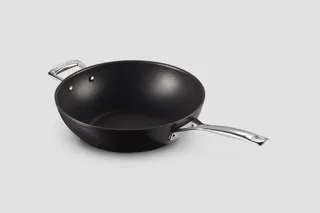 Wokpan met steel - Les Forgées TNS - ø 30 cm / 4.7 liter - standaard anti-aanbaklaag by Le Creuset in Black – product photo 1 of 3