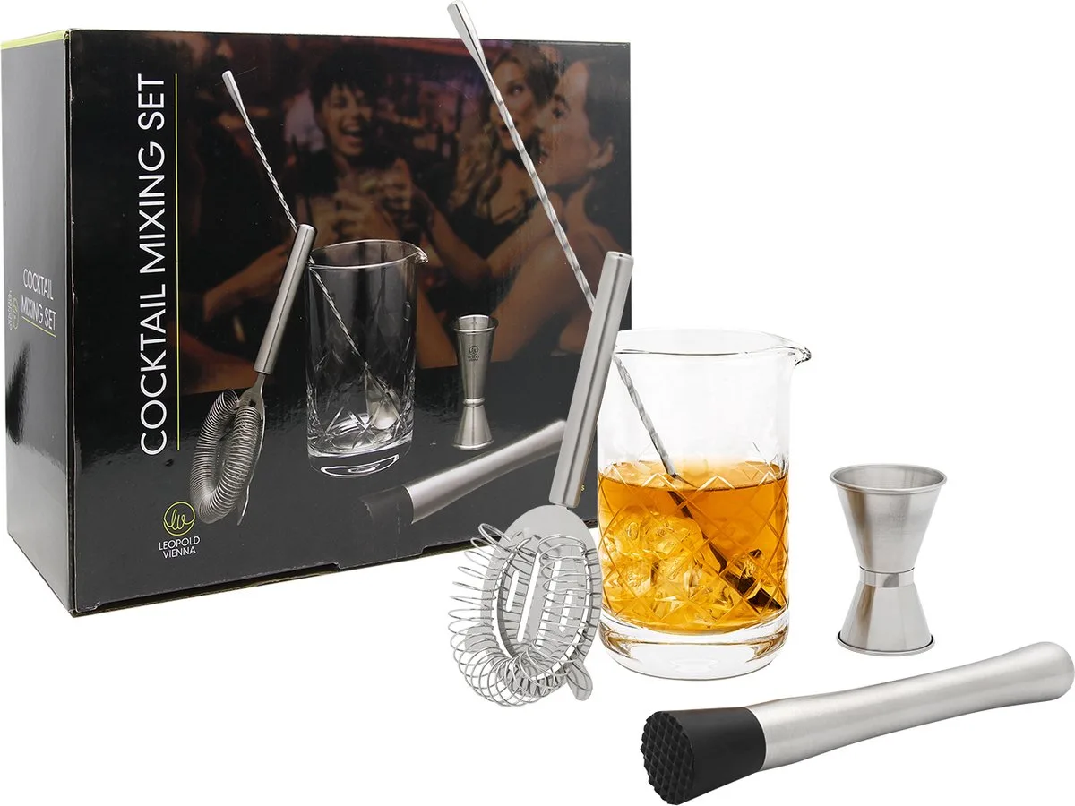 Cocktail set 5-delig (mixglas, barlepel, stamper, pipet, strainer) - cadeau giftset van Leopold Vienna in Transparant – productfoto