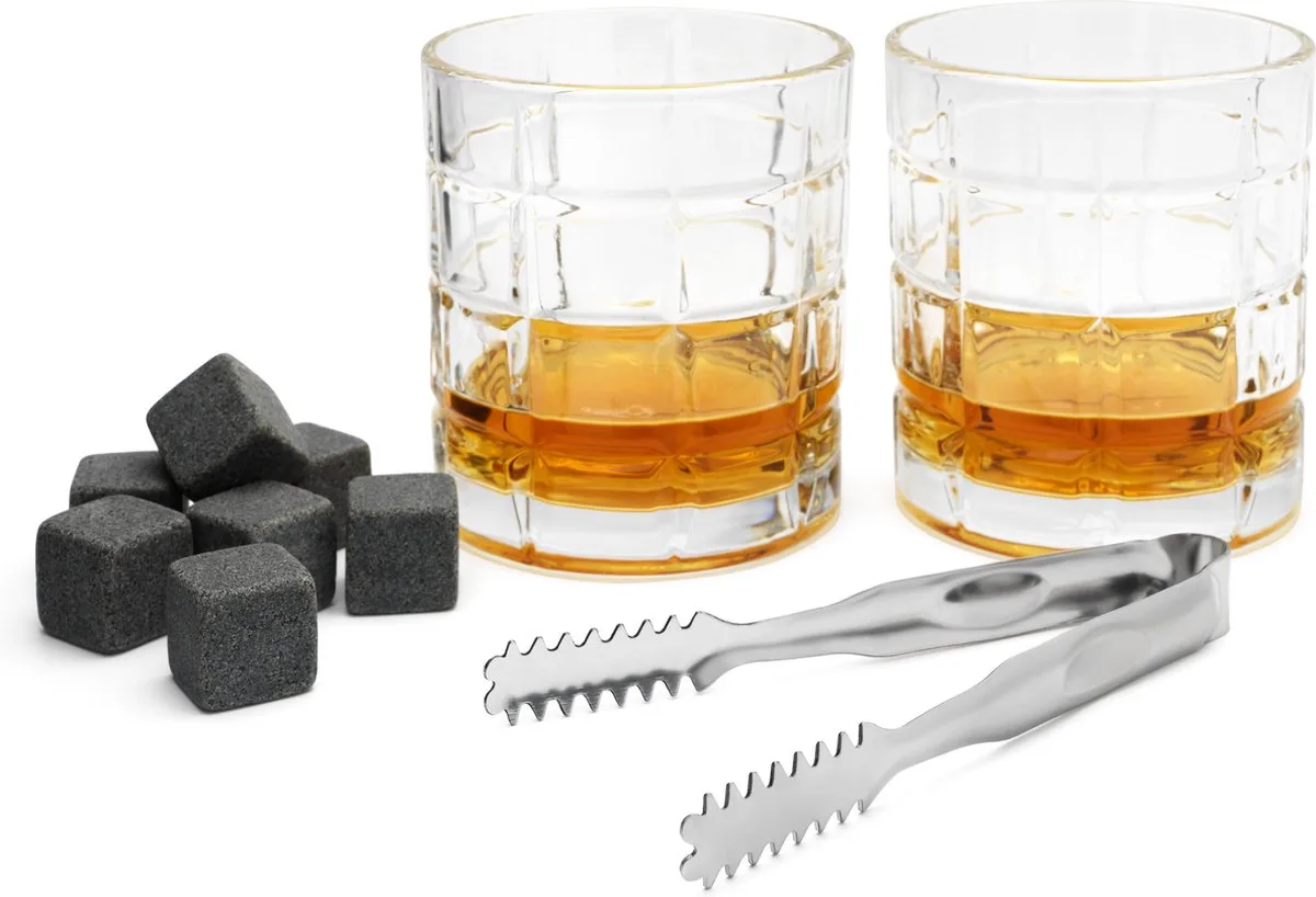 Giftset Whiskey (glazen, ijsblokjes, tang) cadeautip! van Leopold Vienna in Transparant – productfoto