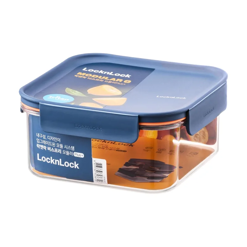 Modulares quadratisches Frischhaltedose 600 ml – Transparenter Behälter mit dunkelblauem Deckel, luftdichte stapelbare Box mit Silikondichtung, mikrowellen-, gefrier- & spülmaschinenfest fra Lock&Lock – produktbillede