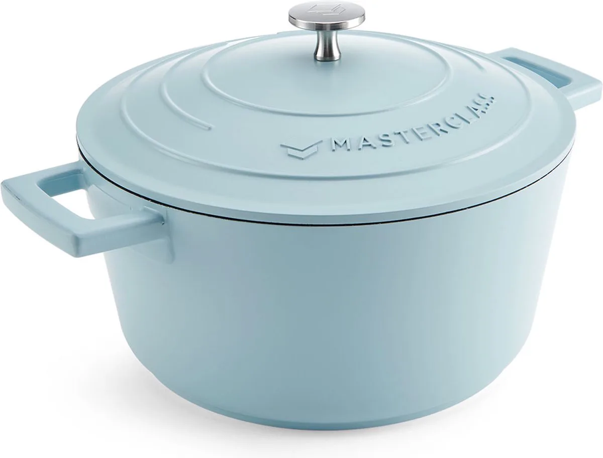 Braadpan Met Deksel, Medium 4L/24 cm, Lichtgewicht Gegoten Aluminium, Inductie Kookplaat En Oven Veilig, Hemelsblauw van MasterClass in Blauw – productfoto
