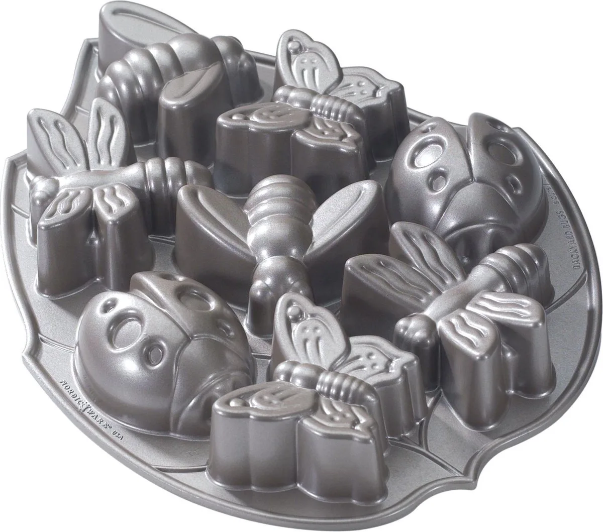 Bakvorm "Backyard Bugs" van Nordic Ware in Grijs – productfoto