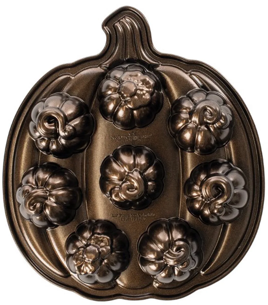 Bakvorm ''Lil'Pumpkins'' by Nordic Ware in Brown – product photo