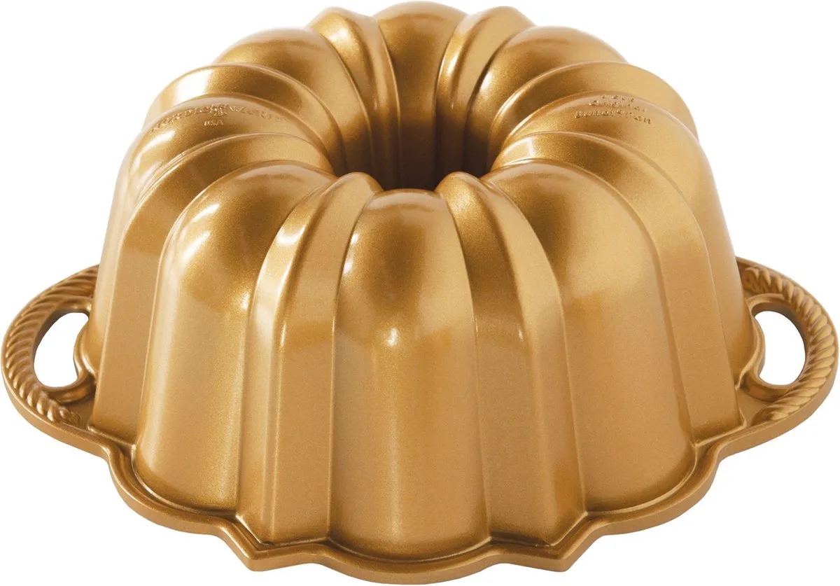 Tulband Bakvorm "6-Cup Anniversary Bundt Pan" van Nordic Ware in Goud – productfoto