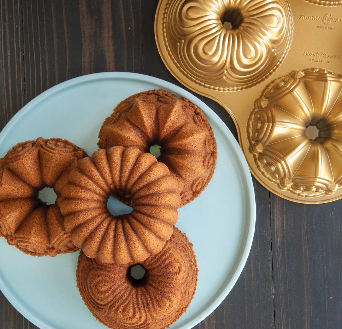 Tulband Bakvorm "Bundt Quartet Pan" van Nordic Ware in Goud – productfoto