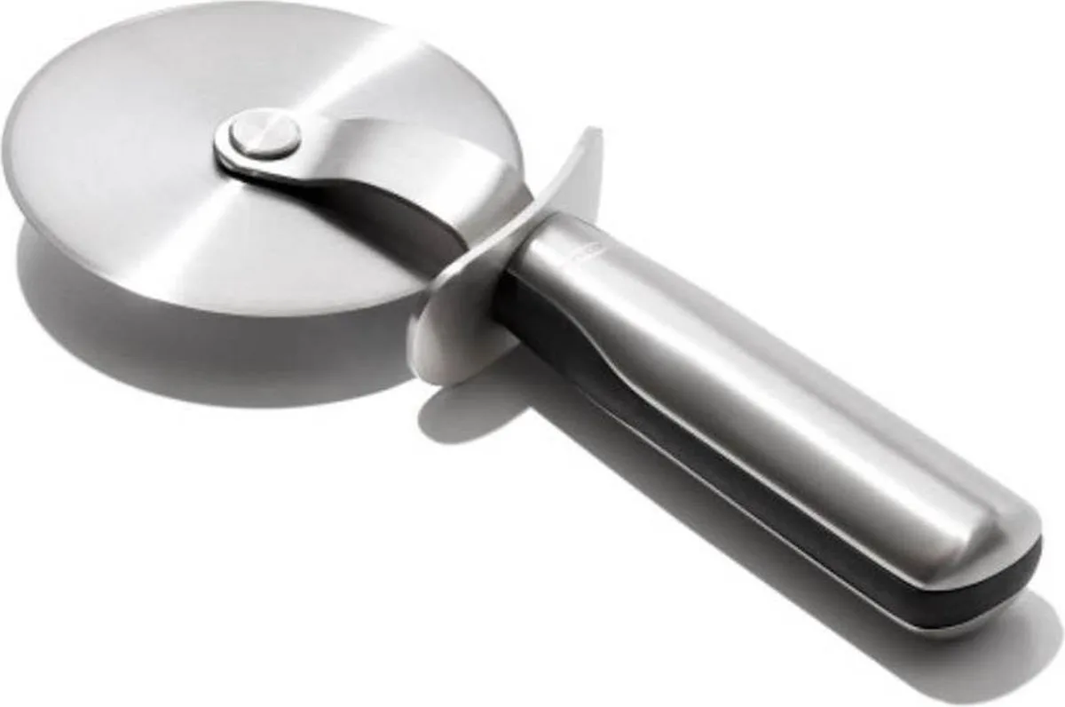 Pizzasnijder Steel de OXO en Argent – photo produit