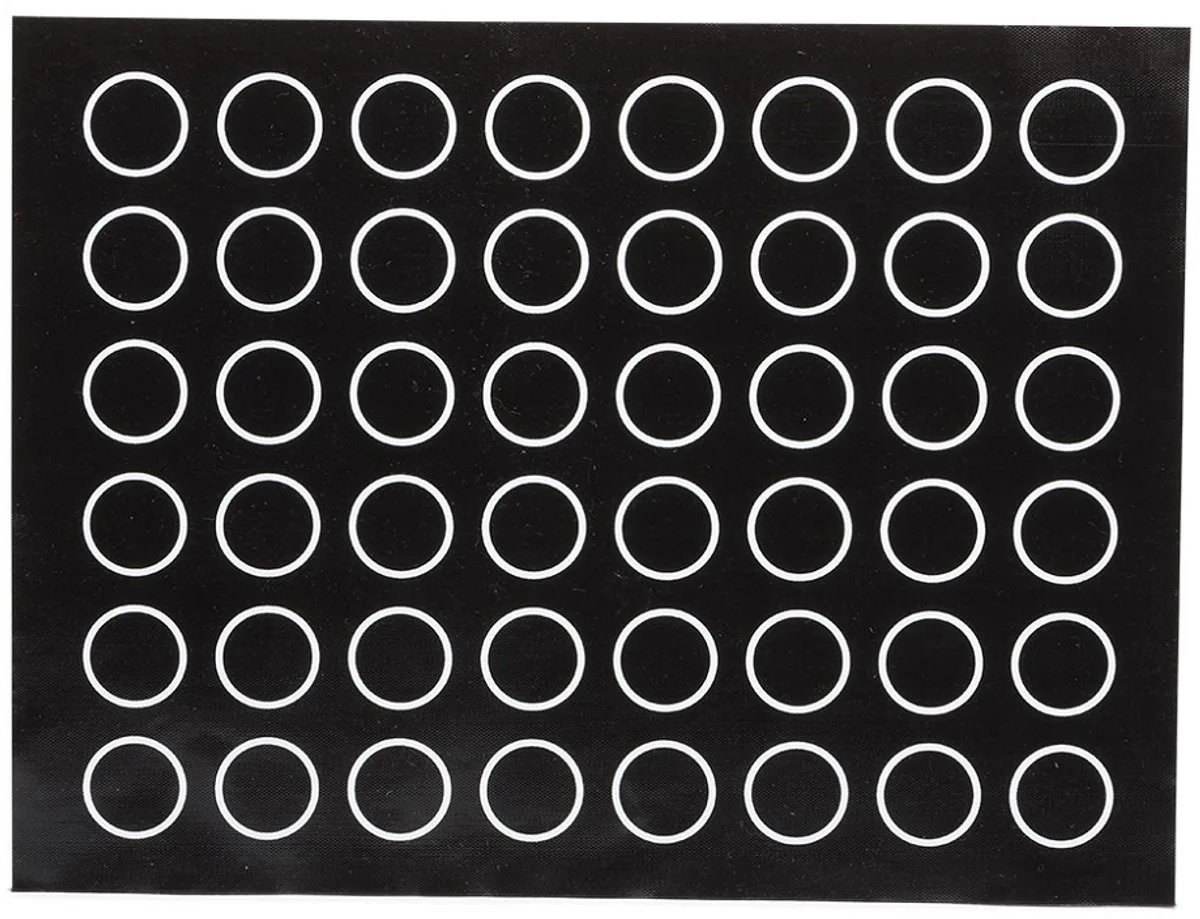 Macaron bakmat - 40 x 30 cm by Patisse in Black – product photo