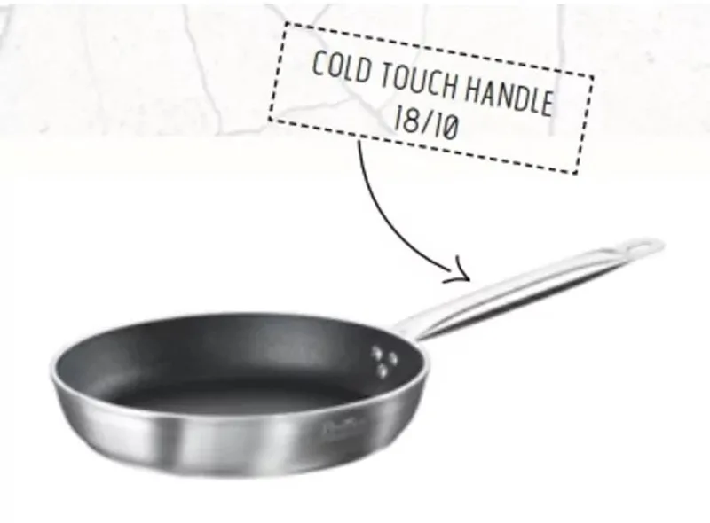 Pro - Koekenpan - Ø28cm - RVS 18/10 - Alle warmtebronnen by Pintinox in Silver – product photo