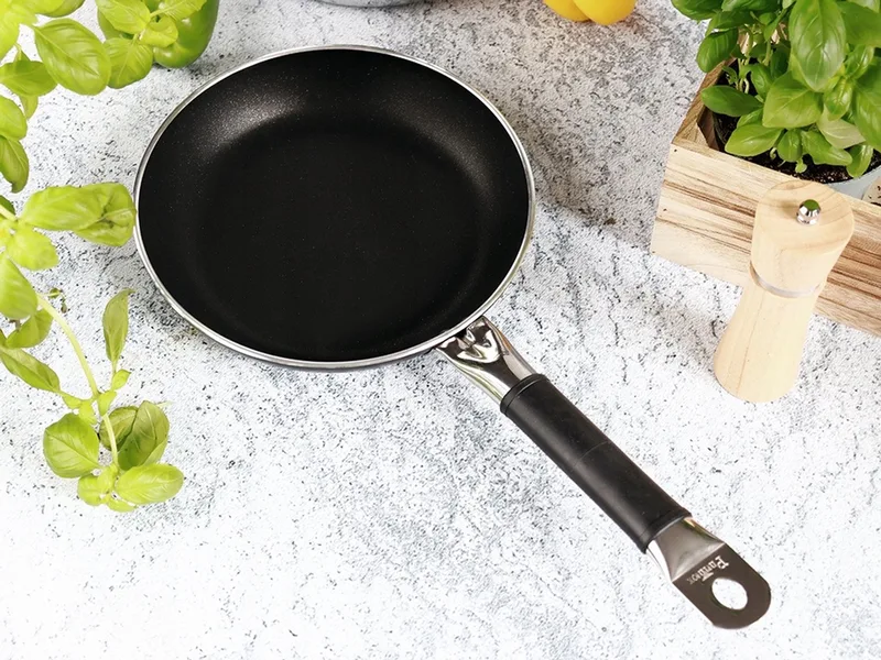 Tender Koekenpan 24 cm - Non-stick, Geschikt voor Inductie by Pintinox in Black – product photo