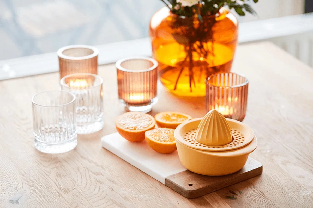 citruspers uit PLA van Point-Virgule in Geel – productfoto